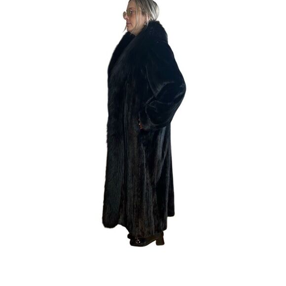 NWT The Caitlin Black Mink Maxi Coat with Fox Tuxedo Collar 52” - Picture 3 of 16
